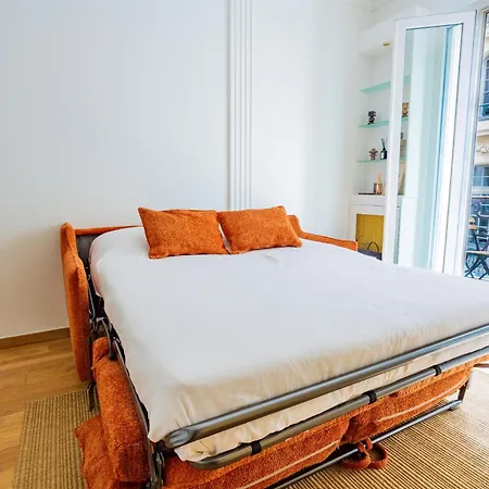 Апартаменты Modern Madeleine